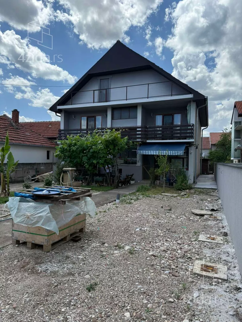 3-etažna kuća | 4zida