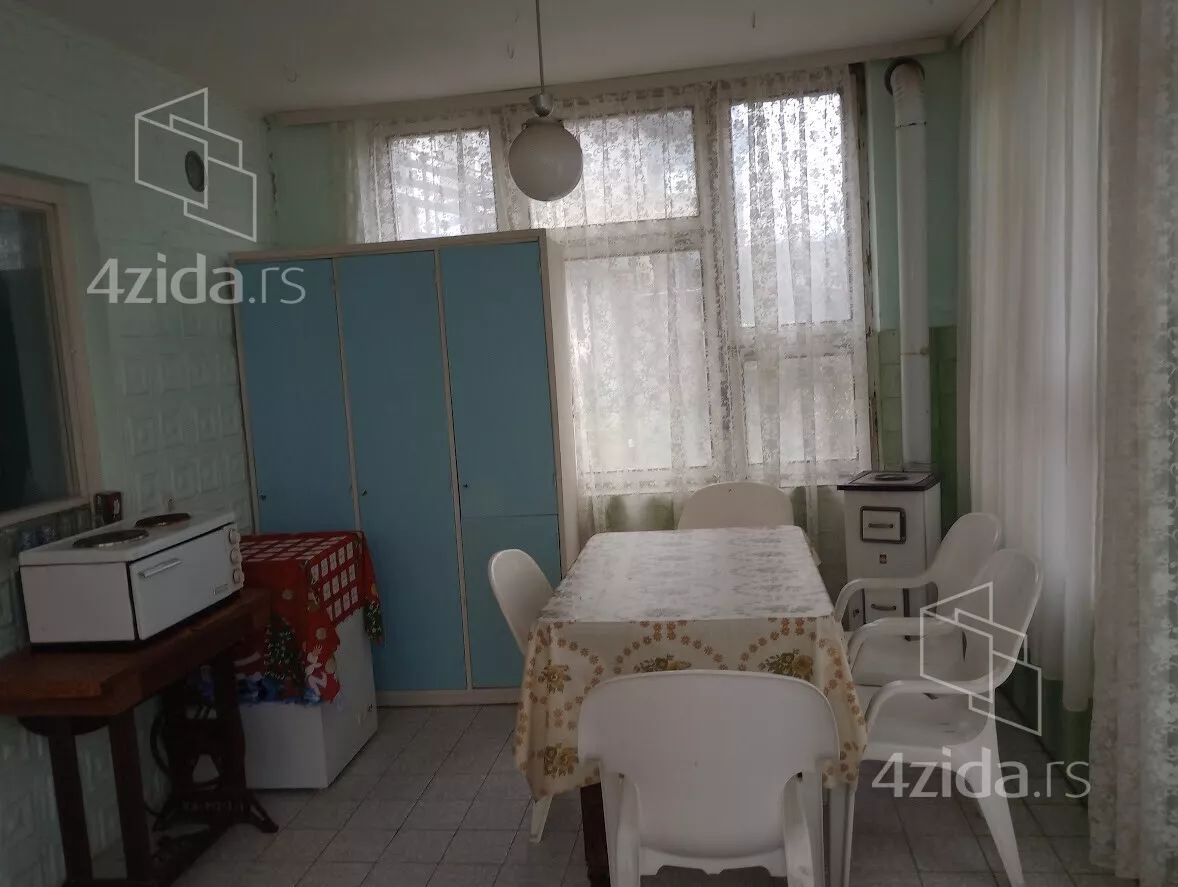 4-etažna kuća | 4zida