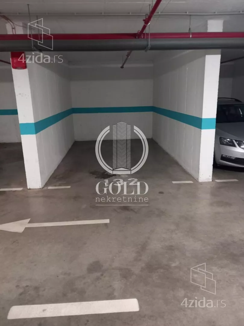 Garaža | 4zida