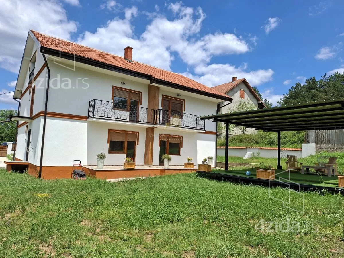 Kuća | 4zida