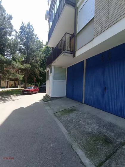 BORČA 3 -KOD VRTIĆA | 4zida.rs