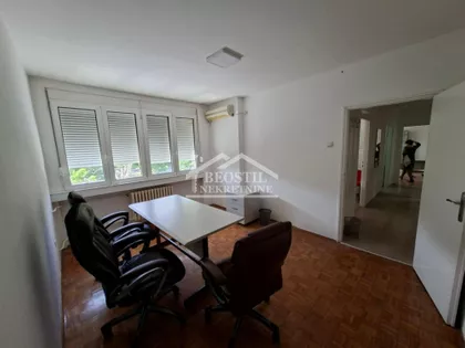 Karađorđev Trg | 4zida.rs