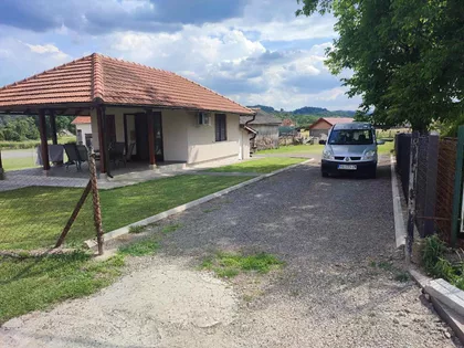 Radnička 27 | 4zida.rs