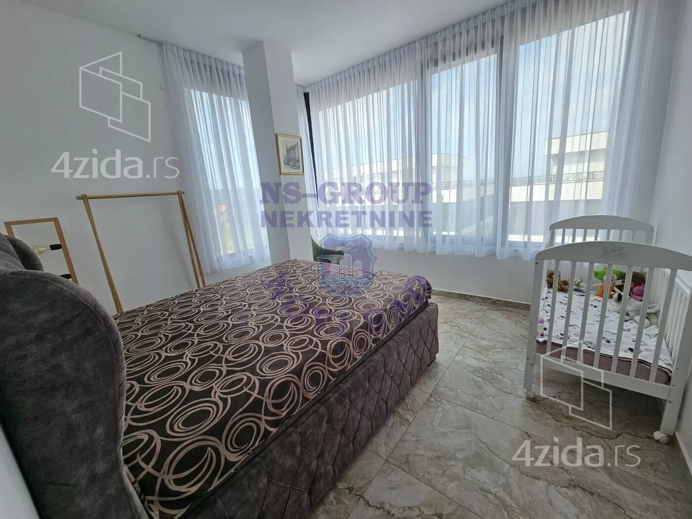 Petosoban stan | 4zida