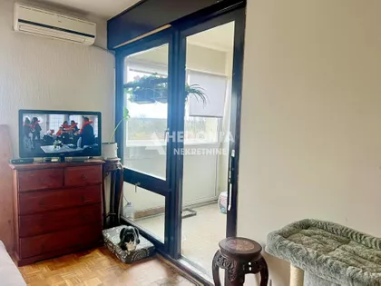 Saše Simeunovića | 4zida.rs