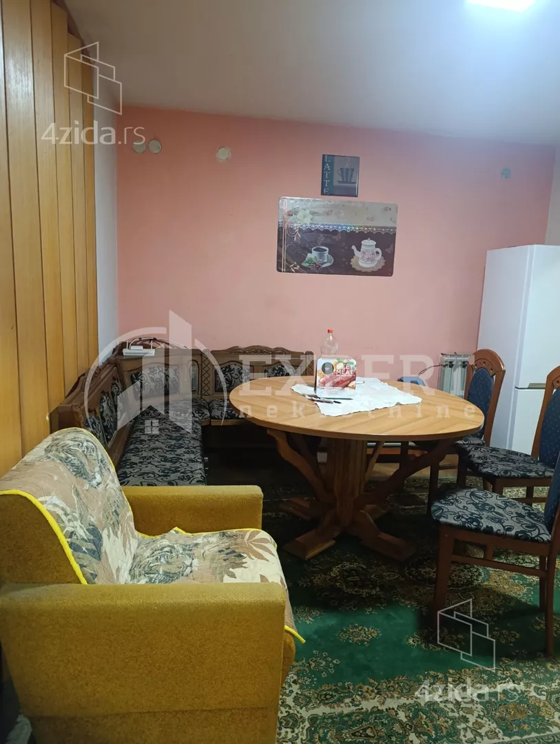 Troiposoban stan | 4zida