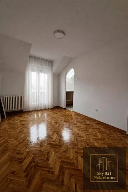 Železnička stanica | 4zida.rs