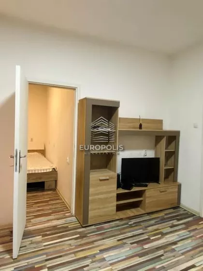 Trg Nikole Pašića | 4zida.rs