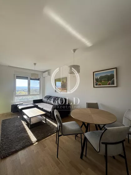 Bulevar Jovana Dučića | 4zida.rs