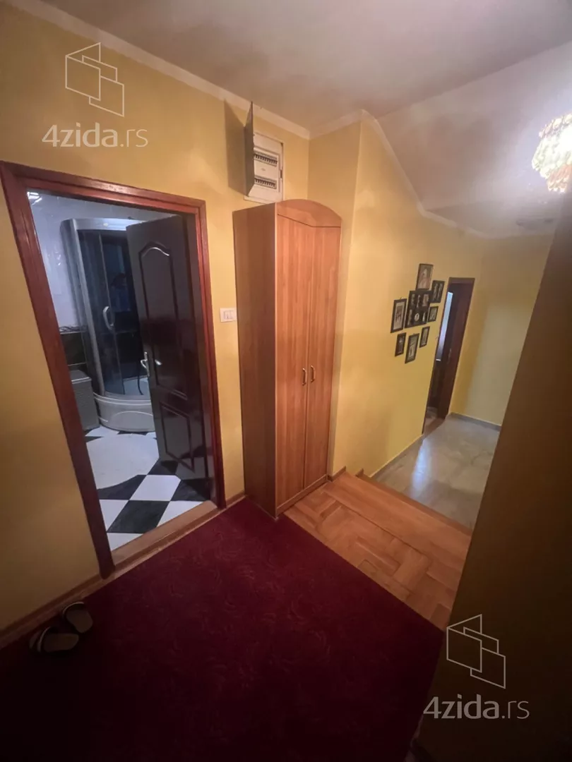 3-etažna kuća | 4zida