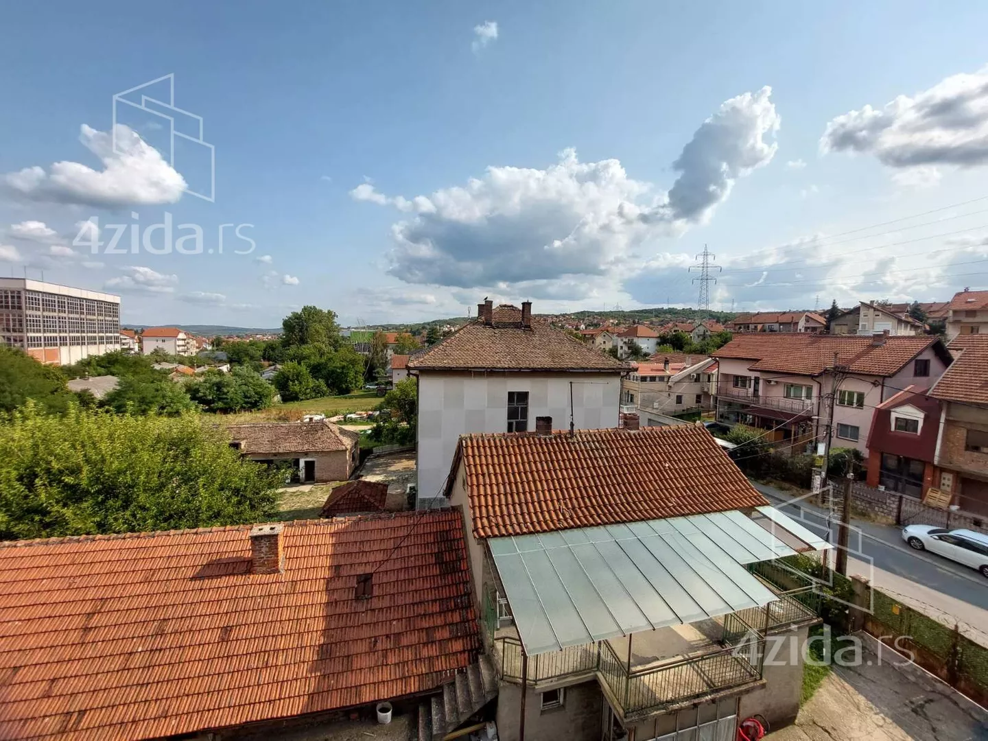 Dvoiposoban stan | 4zida