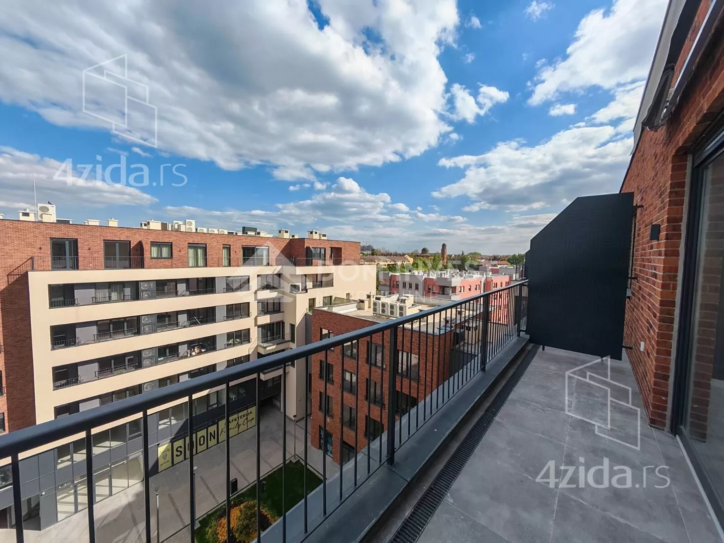 Petosoban stan | 4zida