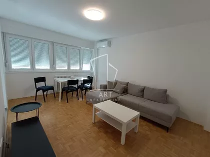 Bulevar Maršala Tolbuhina | 4zida.rs