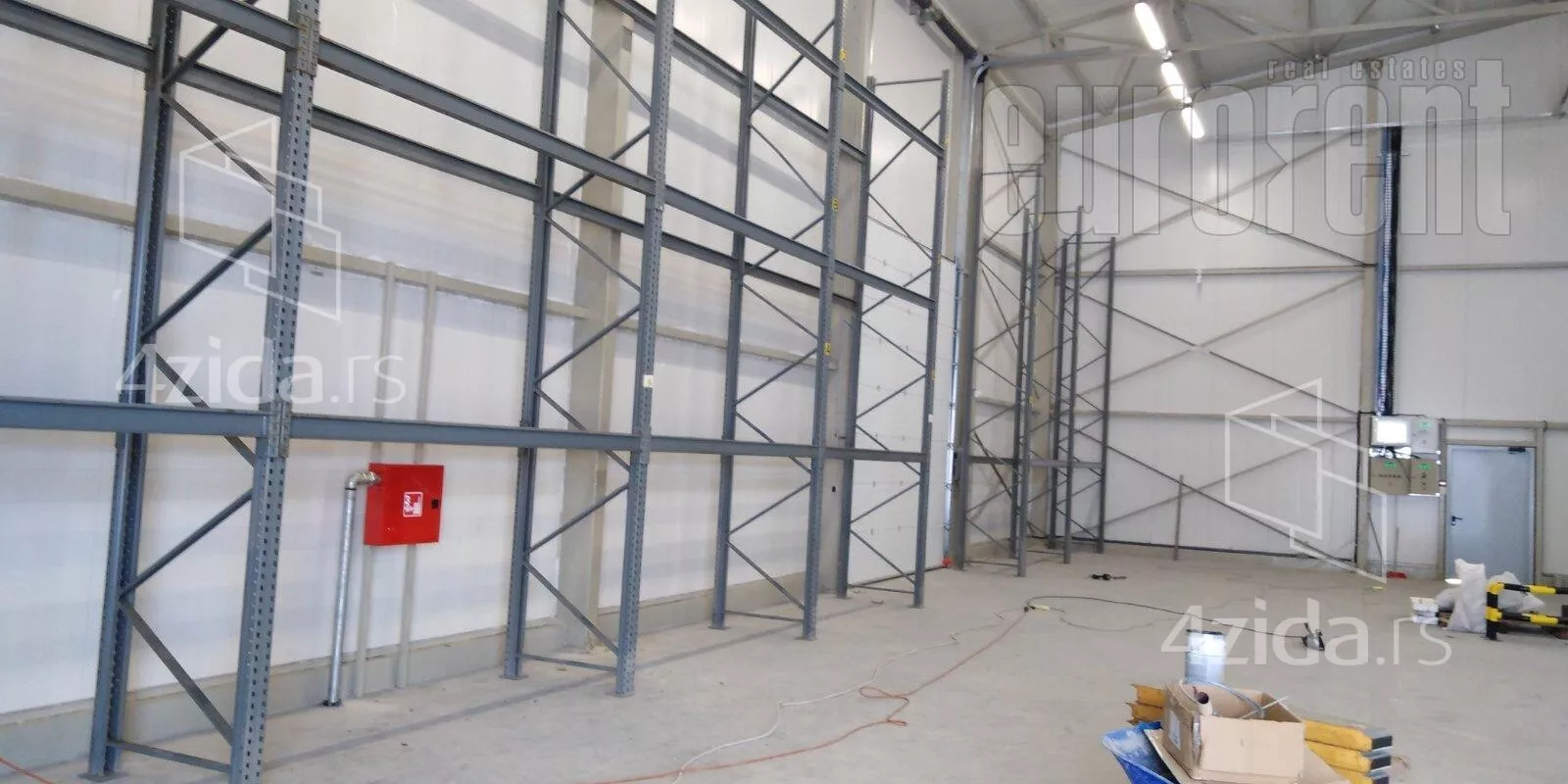 Poslovni prostor | 4zida