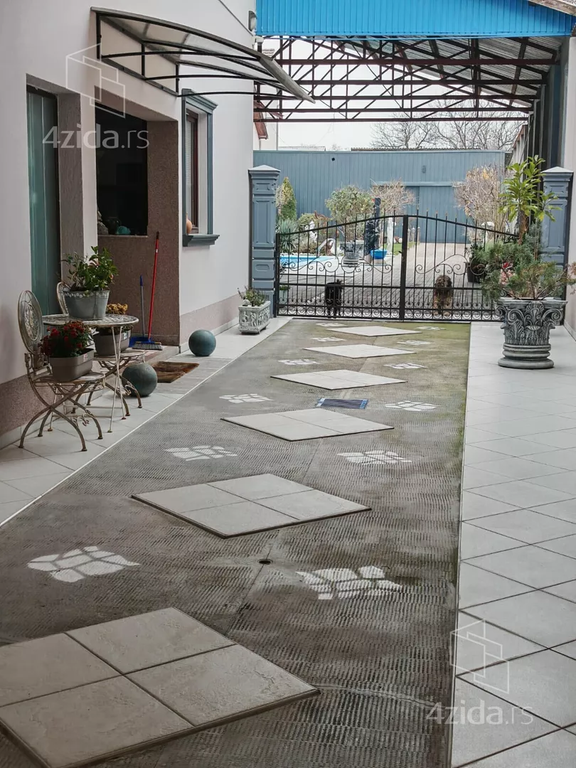 3-etažna kuća | 4zida