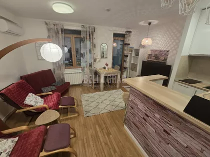 Vase Pelagića | 4zida.rs