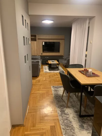 Bogdana Tirnanića | 4zida.rs