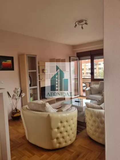 Crveni Pevac | 4zida.rs