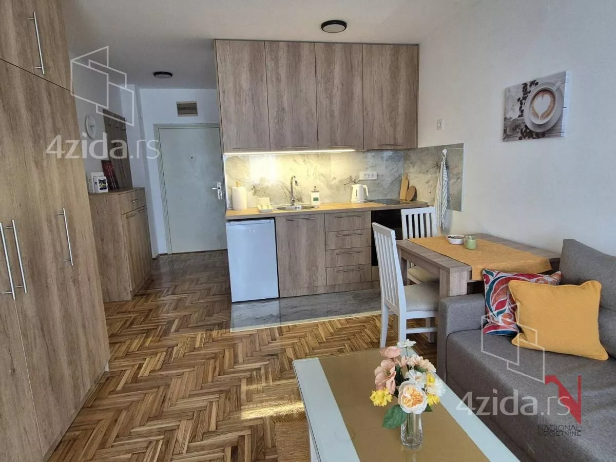 Garsonjera | 4zida