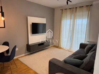 Novo Naselje | 4zida.rs