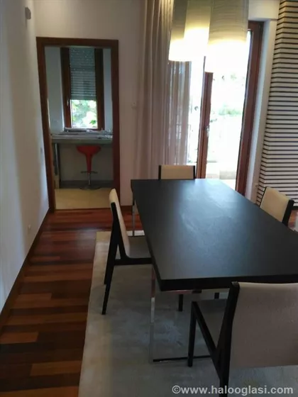 Flore Sends | 4zida.rs