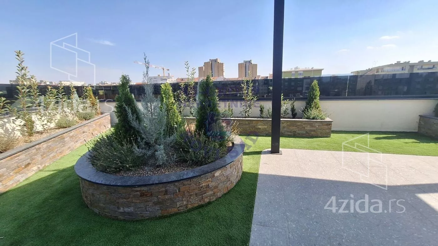 Petosoban stan | 4zida