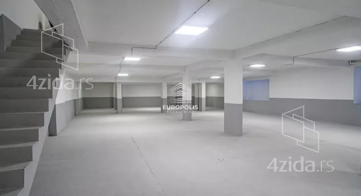 Poslovni prostor | 4zida