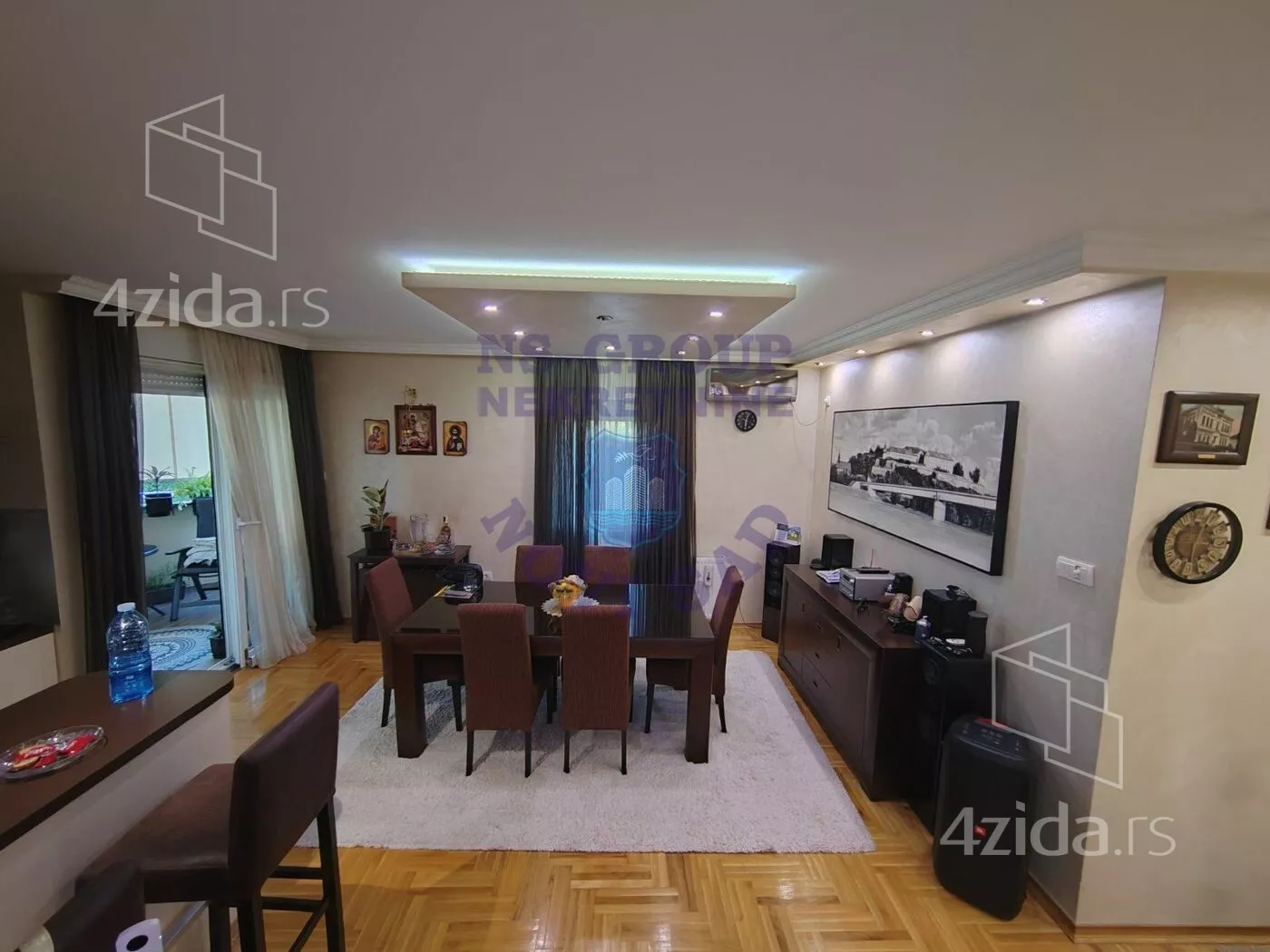 Trosoban stan | 4zida