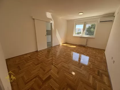 Bulevar Patrijarha Pavla (Somborski Bulevar) | 4zida.rs
