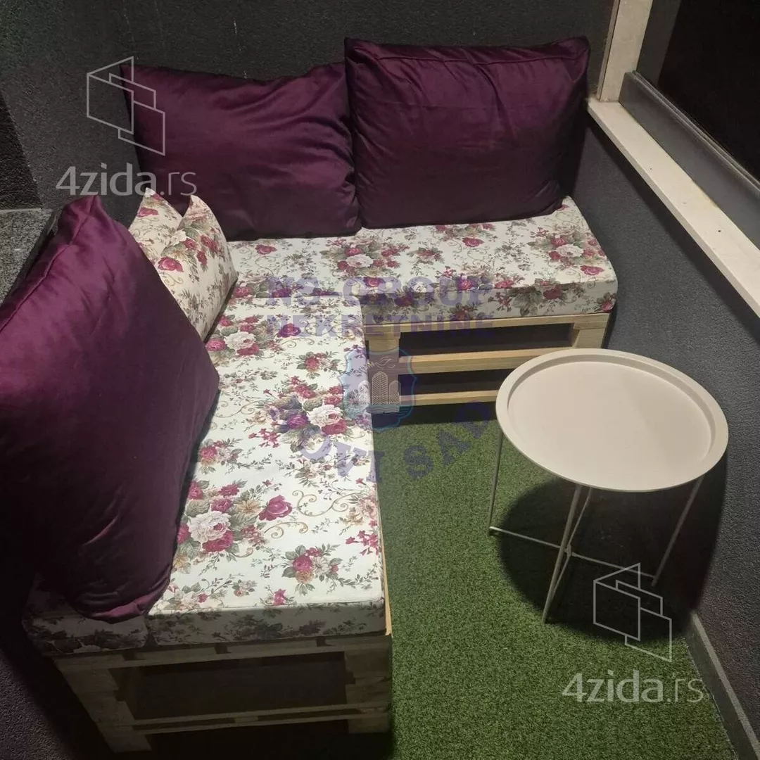 Jednoiposoban stan | 4zida