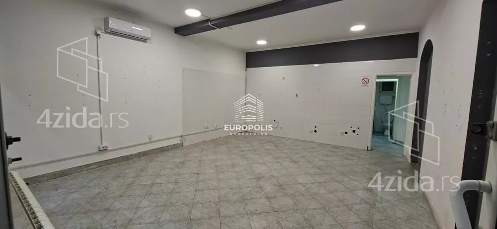 Poslovni prostor | 4zida