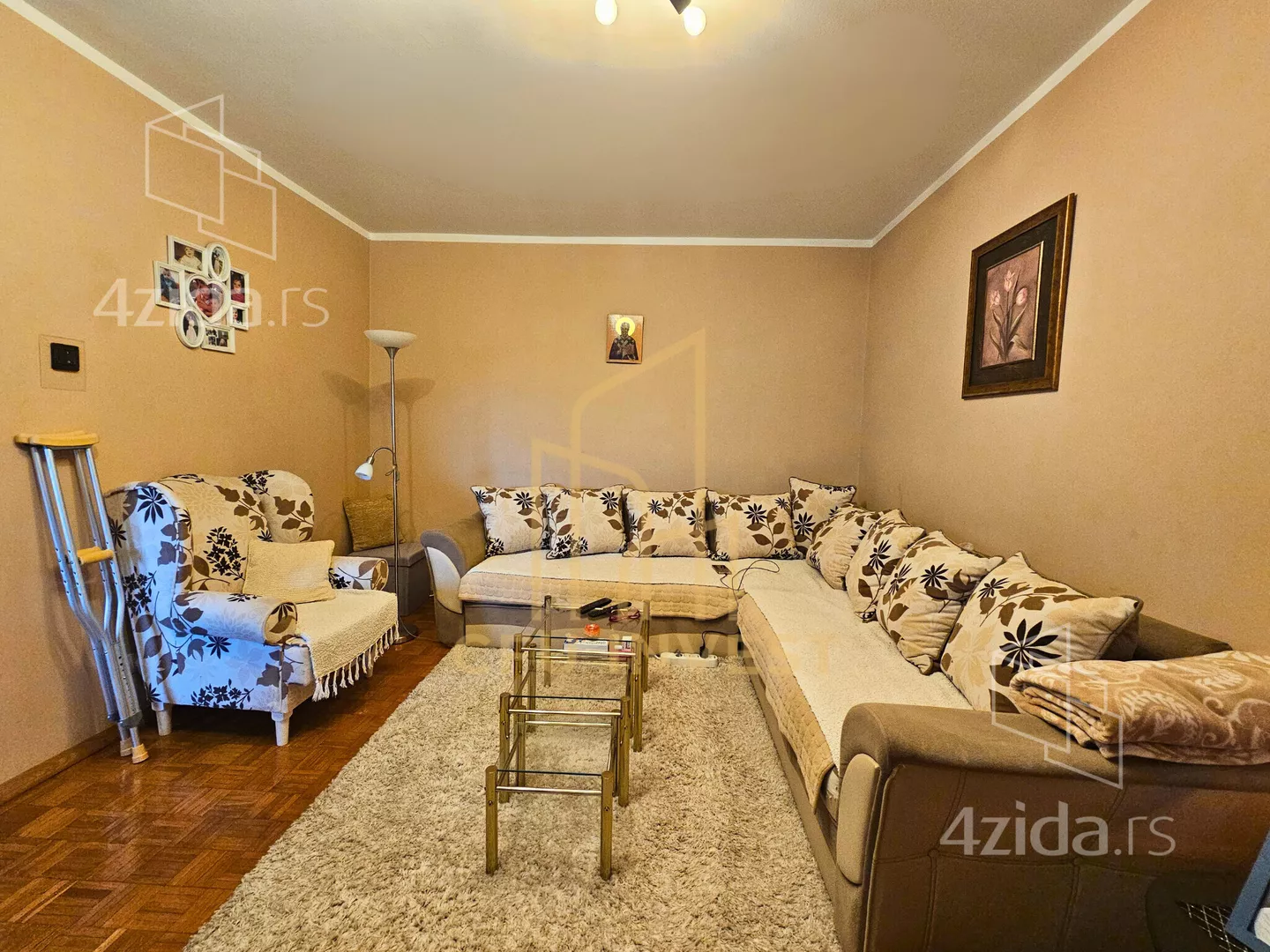 Troiposoban stan | 4zida