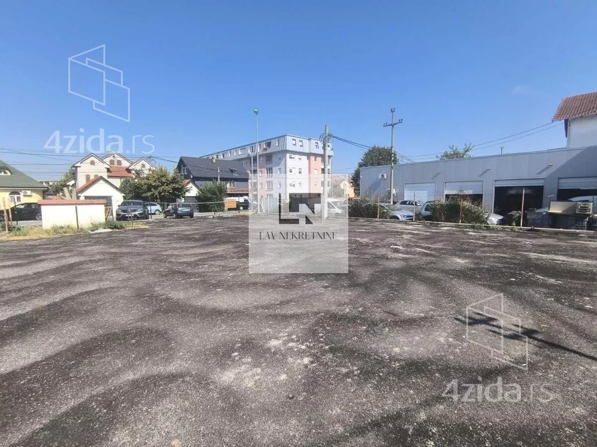 Plac | 4zida