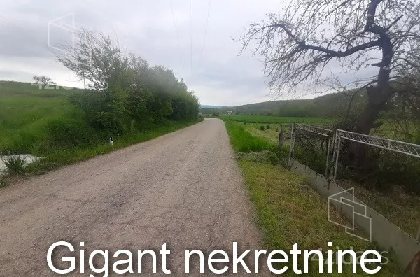 Plac | 4zida