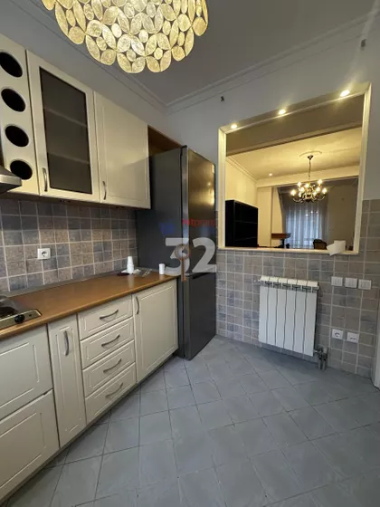 Pivljanina Baje | 4zida.rs