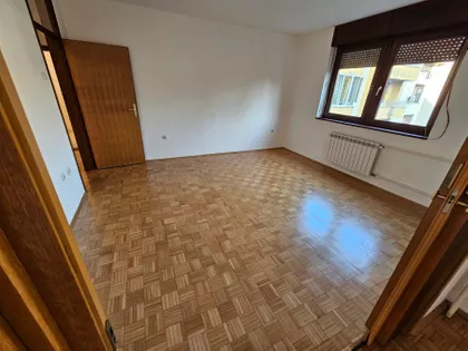 Akrobate Aleksića 19a | 4zida.rs