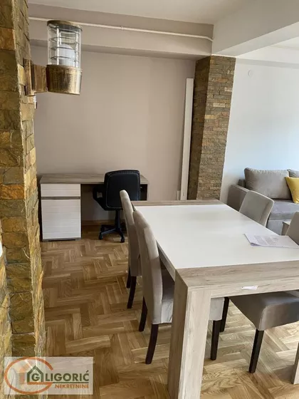 Crveni Krst Vračar | 4zida.rs