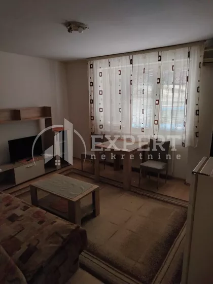 Dr Petra Vučinića | 4zida.rs