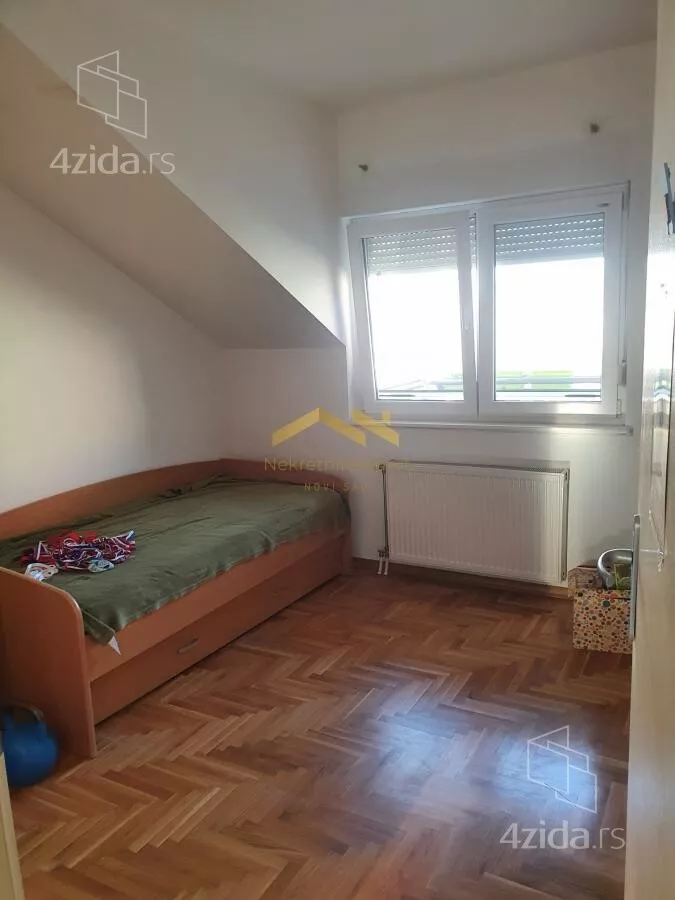 Šestosoban stan | 4zida