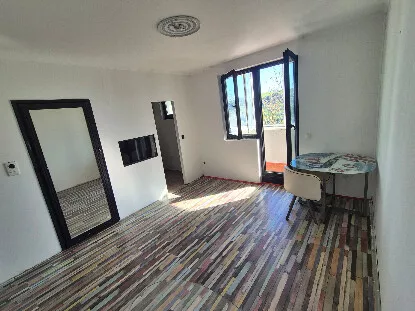 Sedamnaestog Oktobra 65 | 4zida.rs