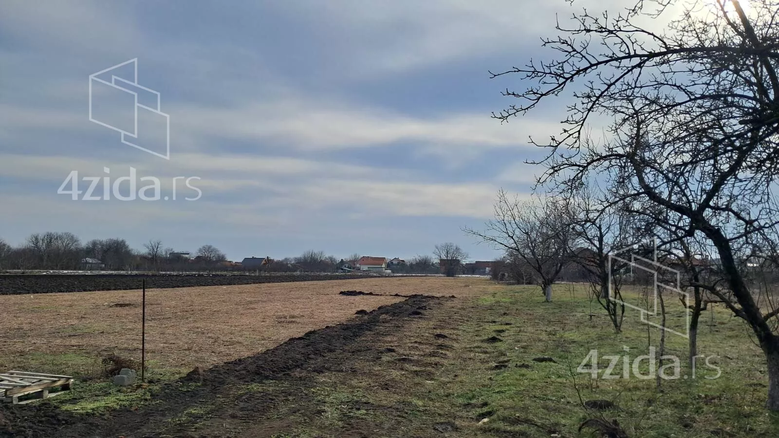 Građevinsko zemljište | 4zida
