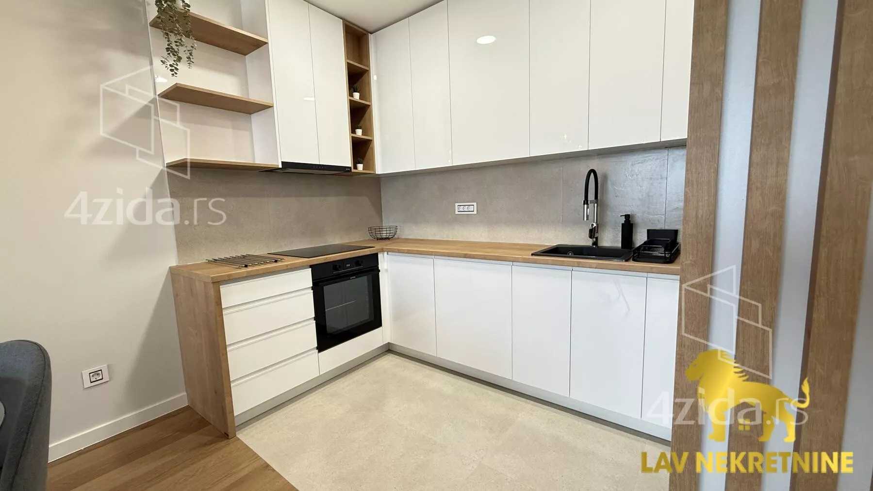 Dvoiposoban stan | 4zida