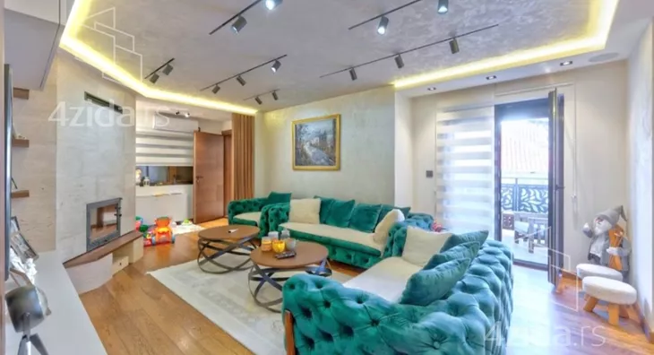 Šestosoban stan | 4zida