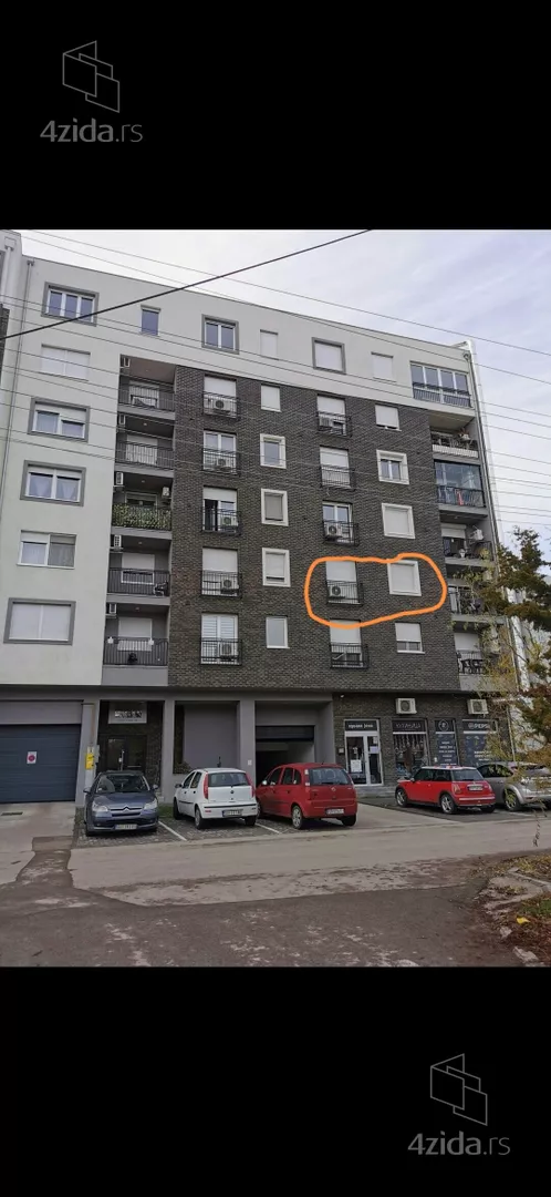 Jednoiposoban stan | 4zida