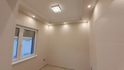 Narodnog Fronta 33 | 4zida.rs