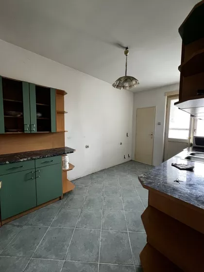 Teslino Naselje | 4zida.rs