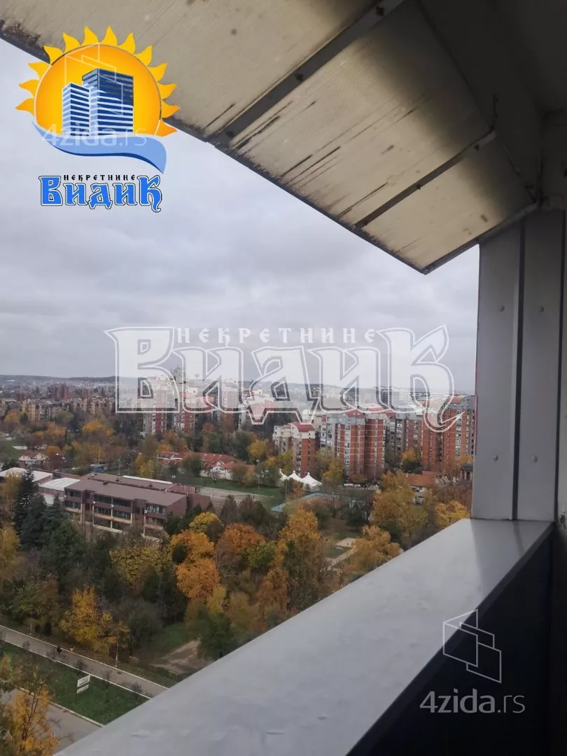 Četvoroiposoban stan | 4zida