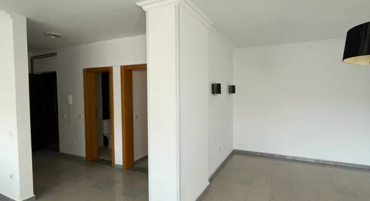 Trosoban stan na prodaju, Trg Fontana, 93.000€, 82m² - stampaj