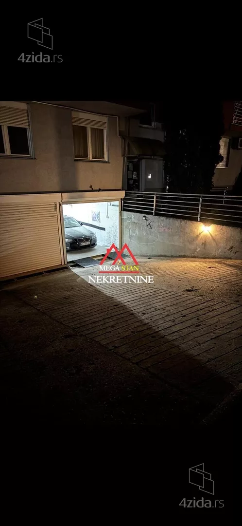 Garaža | 4zida