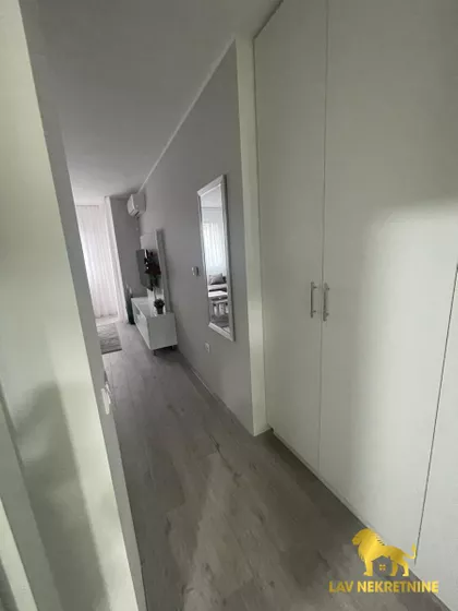 JANKA ČMELIKA | 4zida.rs